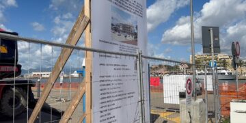 Porto di Cagliari, giù la vecchia stazione marittima: ecco come sta nascendo il nuovo super hotel (VIDEO)