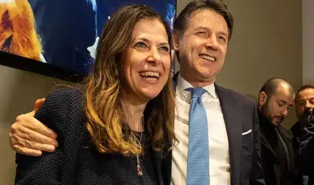 Conte da Nuoro blinda la Todde: “Noi nel giusto, nel centrodestra avvoltoi che hanno lasciato macerie”