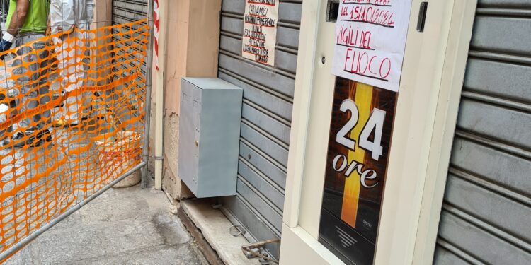 Cagliari, dopo 8 mesi riapre lo storico tabacchino Stampace-Palabanda