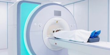 Sanità, in Sardegna è sempre peggio: “A 79 anni mi hanno fissato una risonanza nel 2028, è una vergogna”