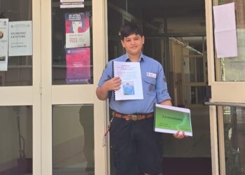 Cagliari, va all’esame di terza media in uniforme scout: Andrea intreccia 6 anni in un percorso pieno di avventure