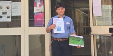 Cagliari, va all’esame di terza media in uniforme scout: Andrea intreccia 6 anni in un percorso pieno di avventure