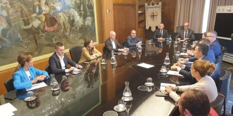 Maggioranza in conclave a Villa Devoto: alta tensione decadenza Todde e assestamento bilancio