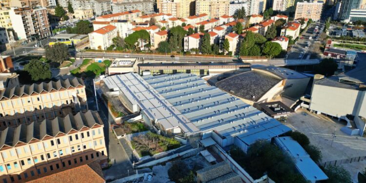 Cagliari, più ombra e meno caldo al mercato di piazza Nazzari
