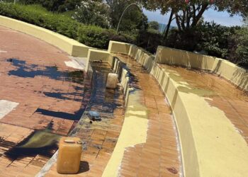 Atto vandalico a Sant’Elia, ignoti gettano olio nelle gradinate dell’anfiteatro