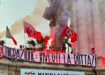 Cagliari, lo striscione di CasaPound al Bastione suscita l’ira del Pd