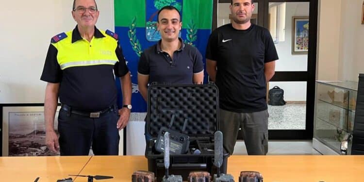 Gesturi, un drone ultra moderno contro i piromani: gli incendiari si combattono dal cielo