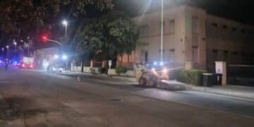 Quartu, asfalto nuovo senza strisce pedonali: in viale Colombo i pedoni rischiano di essere travolti