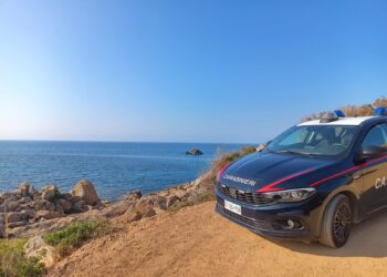 Nuovi sbarchi di migranti a Chia, rintracciati 12 tra iraniani e iracheni