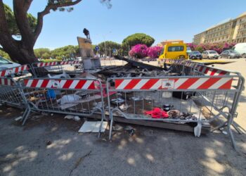Cagliari, una discarica abusiva anche in piazza dei Centomila