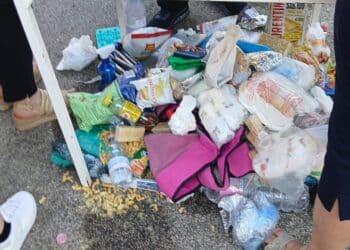 Cagliari, polemica al concerto dei Modà: “Ci fanno buttare i nostri panini per pagarli dentro dieci euro l’uno”