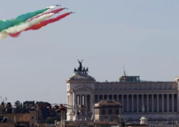 Festa della Repubblica, Giorgia Meloni: “Popolo fiero capace di rialzarsi dalle prove più dure”