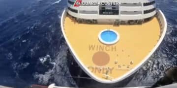 Capo Teulada, incredibile salvataggio di un passeggero a bordo di una nave da crociera