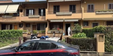 Anziano di 87 anni trovato morto in casa: si indaga per omicidio