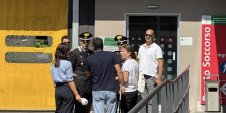 Orrore in ospedale: feto ritrovato nel cestino del bagno