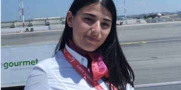 Morta la hostess Aurora Maniscalco, caduta da un palazzo a Vienna: interrogato il fidanzato