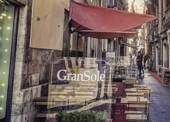 Cagliari, ancora una multa per tavolini abusivi: sanzione da 16 mila euro al “GranSole”