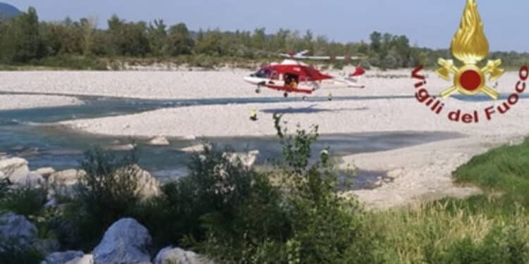 Tragedia al fiume: annegata una bambina di 10 anni