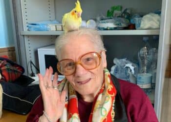 Un Volo di Emozioni: Pet Therapy con l’AOS al Centro Socio Sanitario “Don Orione” di Selargius, i pennuti si trasformano in compagni di vita