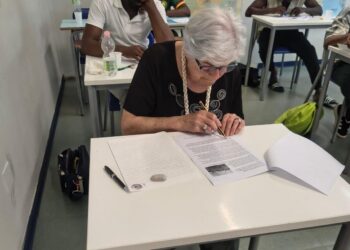 San Sperate, a 86 anni Amelia tra i banchi di scuola per la licenza media