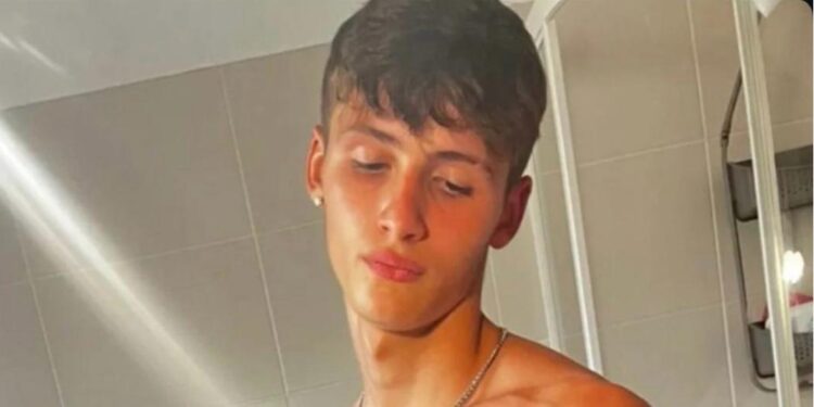 Mariano, si indaga per omissione di soccorso: domani al Brotzu di Cagliari l’autopsia sul 16enne morto in mare a Su Siccu