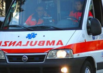 Falciato da un’auto in corsa a Carbonia: grave un ciclista