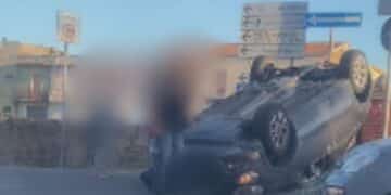 Sestu:  incidente stradale in pieno centro, una Fiat 500 si è ribaltata nei pressi di via Parrocchia