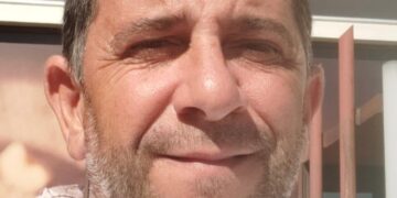 Monserrato, docente trasferito dopo tre anni: “Ragazzi in lacrime per una decisione incomprensibile”