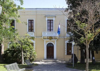 Teulada, sciabolate dall’opposizione: “La giunta tradisce gli impegni presi sul passaggio alla provincia del Sulcis”