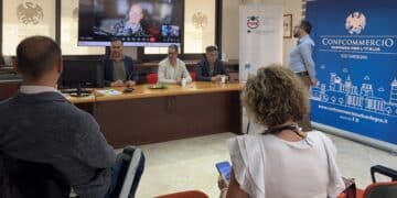 “#Io Rampo”: presentato a Cagliari il progetto per rendere accessibili gli esercizi commerciali del Sud Sardegna (VIDEO)