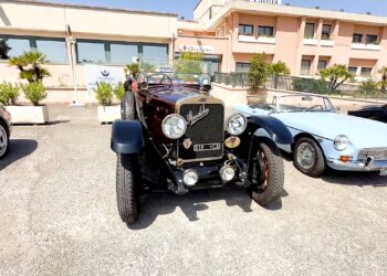 Cagliari, auto d’epoca e solidarietà a Casa Lions – VIDEO