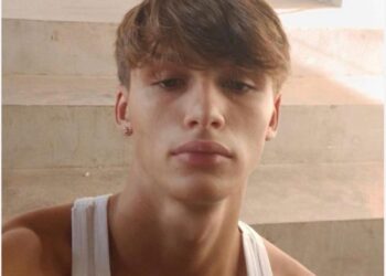 Cagliari, focus sugli amici che erano con Mariano a Su Siccu: lasciato solo e morto in mare nella notte a 16 anni