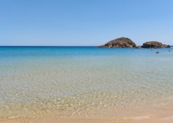 Il mare più bello d’Italia è a Domus de Maria, la Sardegna è la regina dell’estate