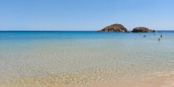 Il mare più bello d’Italia è a Domus de Maria, la Sardegna è la regina dell’estate