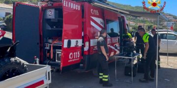 Arbus, resta incastrata nell’ auto su una scarpata: il salvataggio di Maria Bonaria Onnis