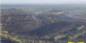 Villacidro il giorno dopo l’incendio: una distesa di cenere, rabbia e dolore