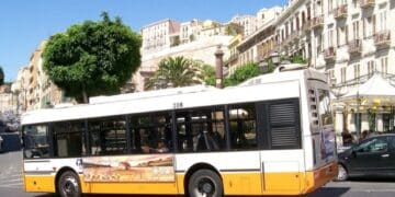 Mezzi pieni e corse ridotte: ‘Dalle 6 alle 8 servono autobus snodati sulla tratta Assemini-Cagliari'”