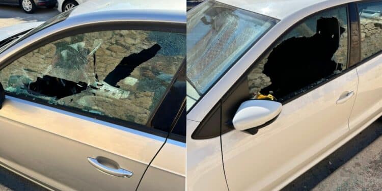 Cagliari, inarrestabile scia di vandalismi sulle auto: “Cinque vetture distrutte in una notte, siamo esasperati”