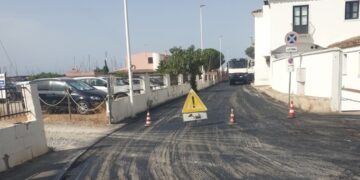 Quartu, lavori Enel senza permessi vicino al porto: il comune li blocca subito