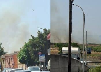 Serramanna, incendio nella periferia del paese: le fiamme hanno incenerito sterpaglie e vegetazione