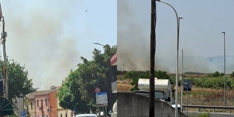 Serramanna, incendio nella periferia del paese: le fiamme hanno incenerito sterpaglie e vegetazione