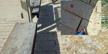 Cagliari, la passerella al Poetto è instabile e “rischia di cedere da un momento all’altro”