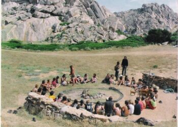 Muore durante il campeggio un giovane di 33 anni: la tragedia nella Valle della Luna