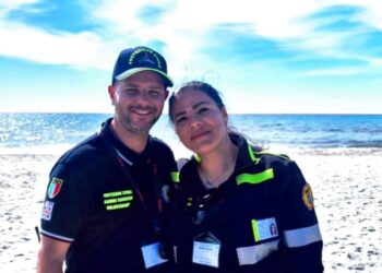 Alessandro e Ligita, i volontari che hanno salvato un uomo dalla casa in fiamme ad Assemini