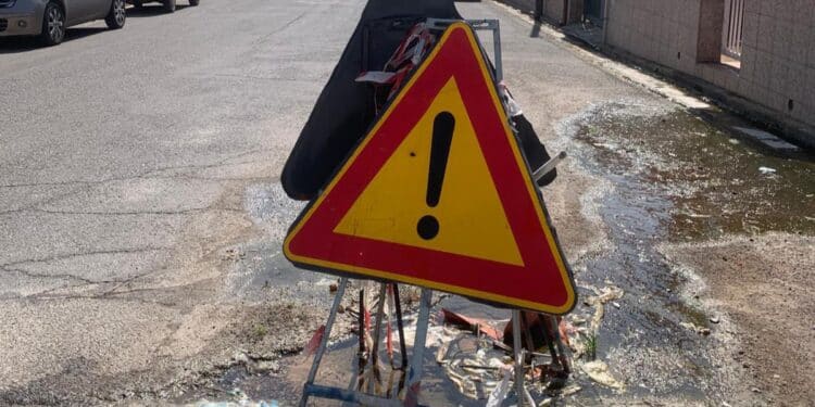 Guasti continui e disagi a Capoterra: “Basta con Abbanoa, il Comune revochi il contratto”