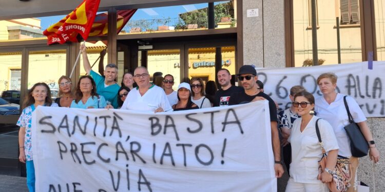 Cagliari, gli Oss hanno vinto la loro dura battaglia: “Presto per loro la vera stabilizzazione alla Asl”