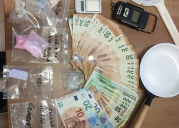 Cagliari, nasconde in casa un campionario di “droga dello sballo”: 43enne in arresto