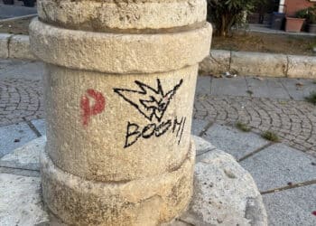 Cagliari, vandali in azione: imbrattata la Croce stazionaria a Villanova