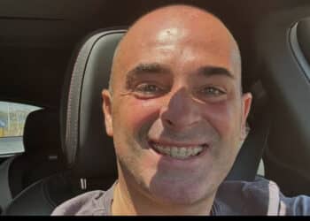 La tragedia di Roberto Cabras, il toccante sfogo della ex moglie: “Il tuo silenzio era un grido che non abbiamo saputo ascoltare”