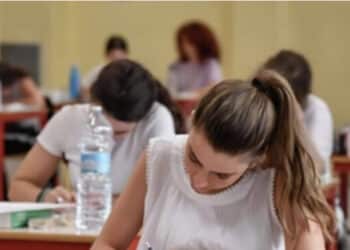 Maddalena non sostiene l’esame della maturità: “I docenti pensano solo al voto e questo crea competitività”